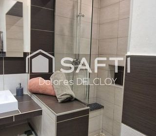  Immeuble � vendre 205 m�