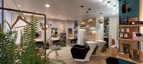 Beau Salon de coiffure mixte tout &eacute;quip&eacute; 50000 67000 Strasbourg