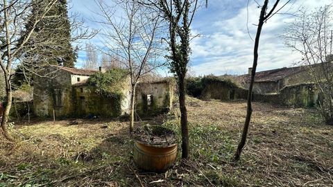   Maison Charentaise � r�nover Maison - 7 pi�ce(s) - 222 m�