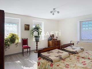  Maison � vendre 10 pi�ces 200 m�