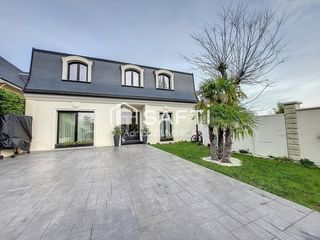  Maison � vendre 8 pi�ces 194 m�