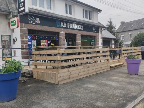 Murs commerciaux et fonds de commerce 299000 22140 Begard