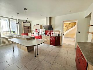  Maison � vendre 8 pi�ces 275 m�