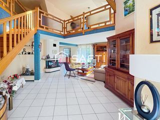  Maison � vendre 7 pi�ces 208 m�