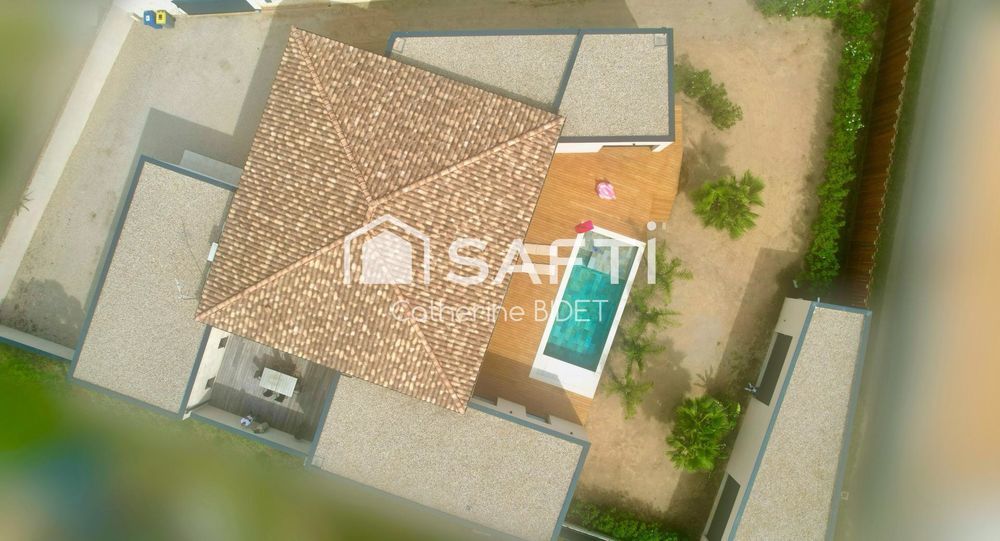 � vendre  Maison Aigues-Mortes (30220)