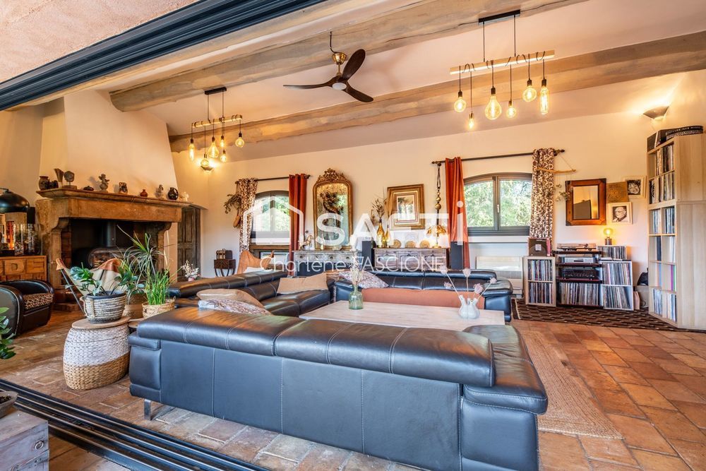 � vendre  Maison Roquebrune-sur-Argens (83520)