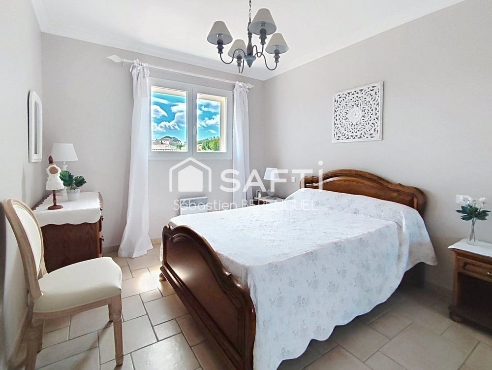 � vendre  Maison Caux (34720)