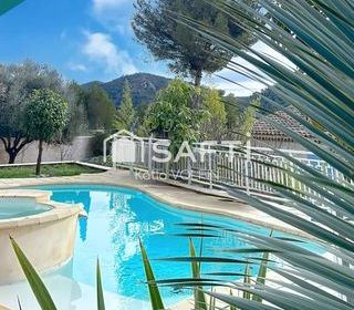  Maison � vendre 8 pi�ces 200 m�