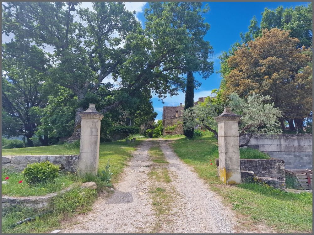 � vendre  Maison C�reste (04280)