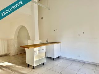  Immeuble � vendre 181 m�