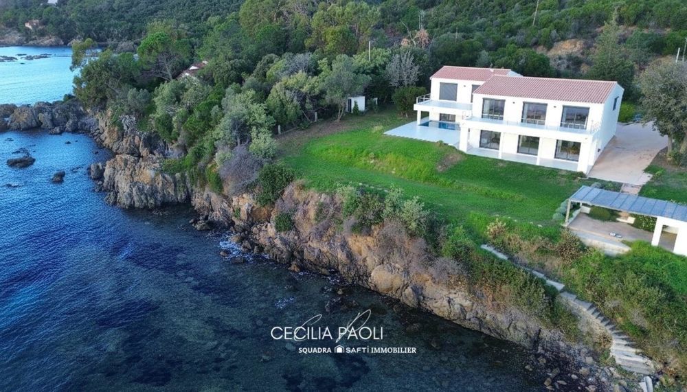 � vendre  Maison Sari-Solenzara (20145)