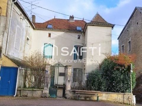   � VAUCOULEURS, profitez d'un cadre paisible entre nature et patrimoine, dans un bien alliant confort et s�r�nit�. Maison - 7 pi�ce(s) - 266 m�