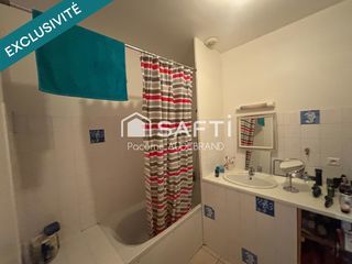  Immeuble � vendre 587 m�