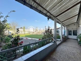  Immeuble � vendre 331 m�