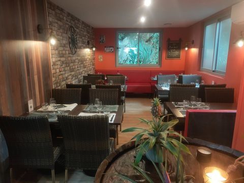 id&eacute;al pour un couple, pas de travaux &agrave; pr&eacute;voir. 97500 56700 Hennebont