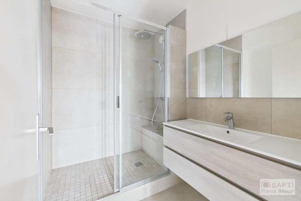 � vendre  Appartement Courbevoie (92400)