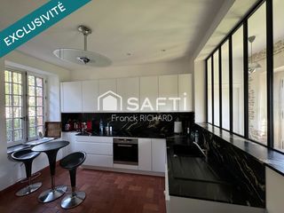  Maison � vendre 8 pi�ces 211 m�