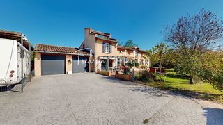  Maison � vendre 8 pi�ces 205 m�