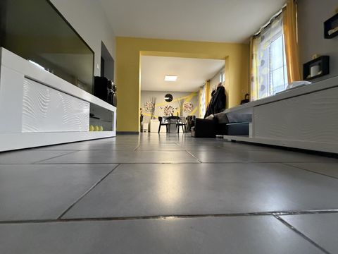   Maison enti�rement r�nov�e Maison - 5 pi�ce(s) - 133 m�