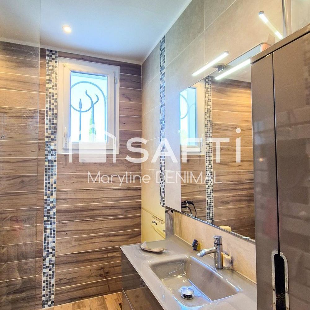 � vendre  Maison Saint-Rapha�l (83700)