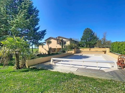   Villa vue panoramique avec studio et piscine Maison - 7 pi�ce(s) - 218 m�