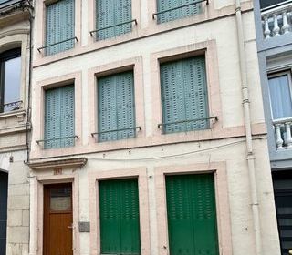  Immeuble � vendre 140 m�