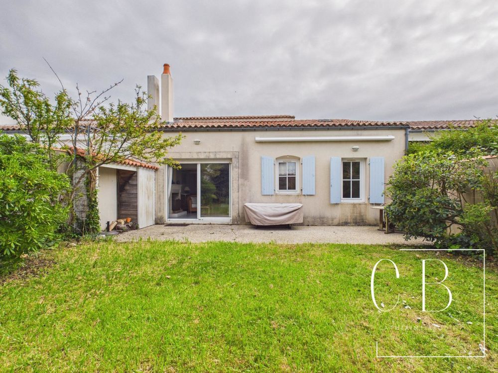 � vendre  Maison Saint-Martin-de-R� (17410)