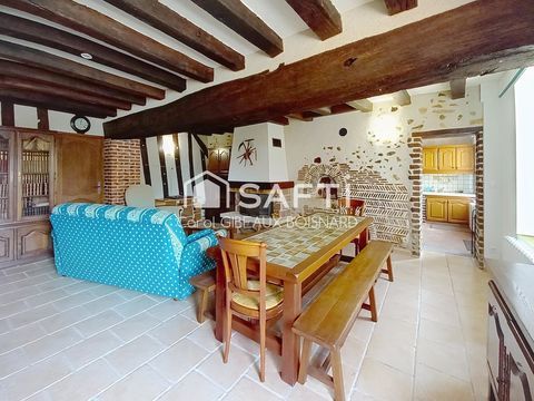   Maison de caract�re avec double garage, combles am�nageables et terrain. Maison - 4 pi�ce(s) - 119 m�