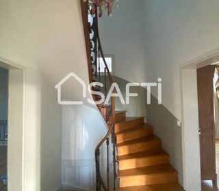  Maison � vendre 8 pi�ces 265 m�