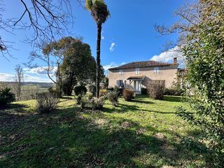  Maison � vendre 15 + pi�ces 455 m�