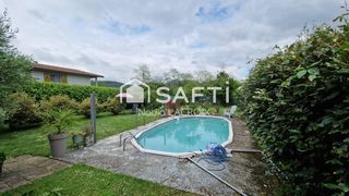  Maison � vendre 6 pi�ces 213 m�