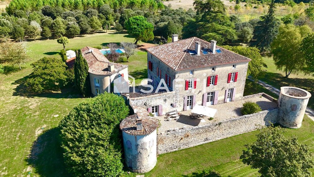 � vendre  Propri�t�/ch�teau Casteljaloux (47700)