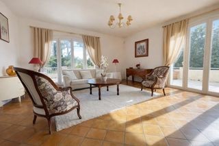  Maison � vendre 9 pi�ces 233 m�