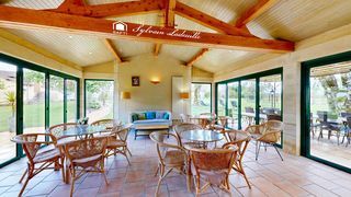  Maison � vendre 10 pi�ces 319 m�