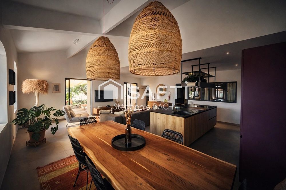 � vendre  Maison Saint-Cyr-sur-Mer (83270)