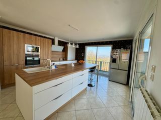  Maison � vendre 8 pi�ces 230 m�