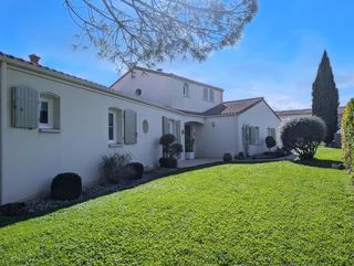  Maison � vendre 5 pi�ces 202 m�