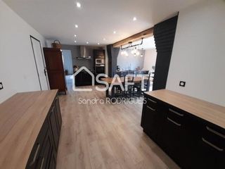  Maison � vendre 9 pi�ces 295 m�