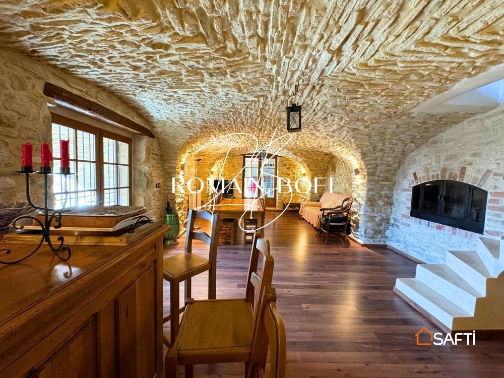 � vendre  Maison Castelnau-Valence (30190)