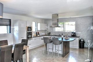  Maison � vendre 8 pi�ces 211 m�