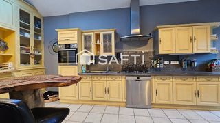  Maison � vendre 8 pi�ces 227 m�