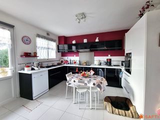  Maison � vendre 9 pi�ces 218 m�