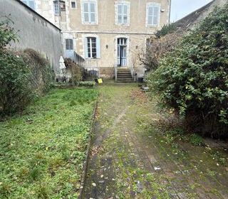  Immeuble � vendre 298 m�