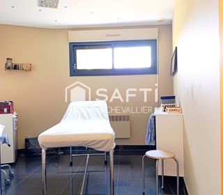  Immeuble � vendre 260 m�