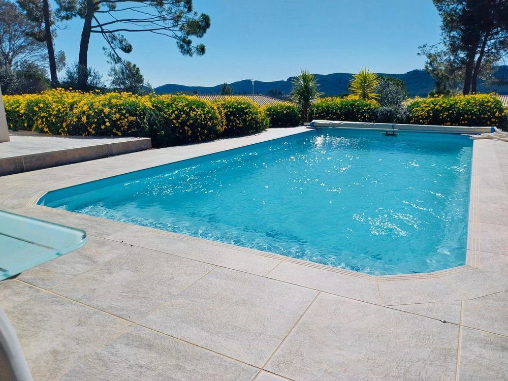 � vendre  Maison Bagnols-en-For�t (83600)