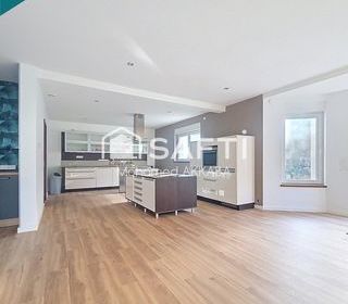  Maison � vendre 8 pi�ces 300 m�