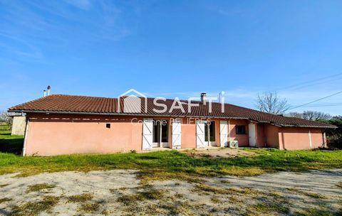   Ensemble immobilier de caract�re avec 3 logements � 250 m� habitables � Terrain 12 940 m� � Fort potentiel! Maison - 9 pi�ce(s) - 250 m�