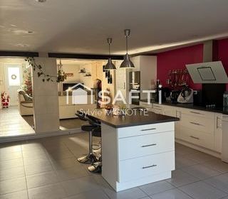  Maison � vendre 9 pi�ces 230 m�