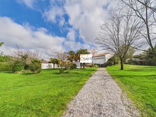  Maison � vendre 10 pi�ces 312 m�