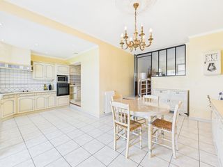  Maison � vendre 8 pi�ces 195 m�